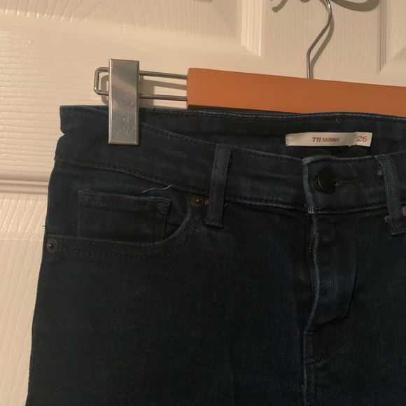 Levi dark wash jeans - Picture 1 of 2